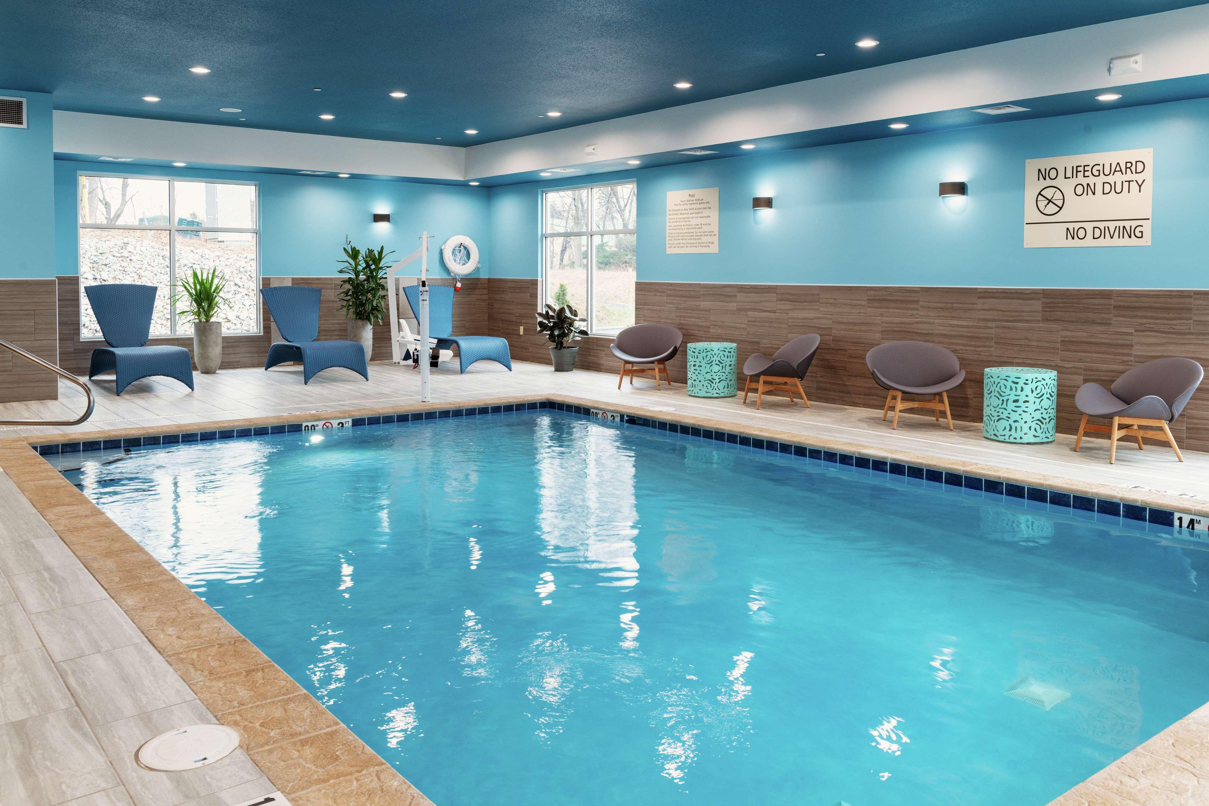Hampton Inn & Suites Pittsburgh New Stanton Pa Zewnętrze zdjęcie