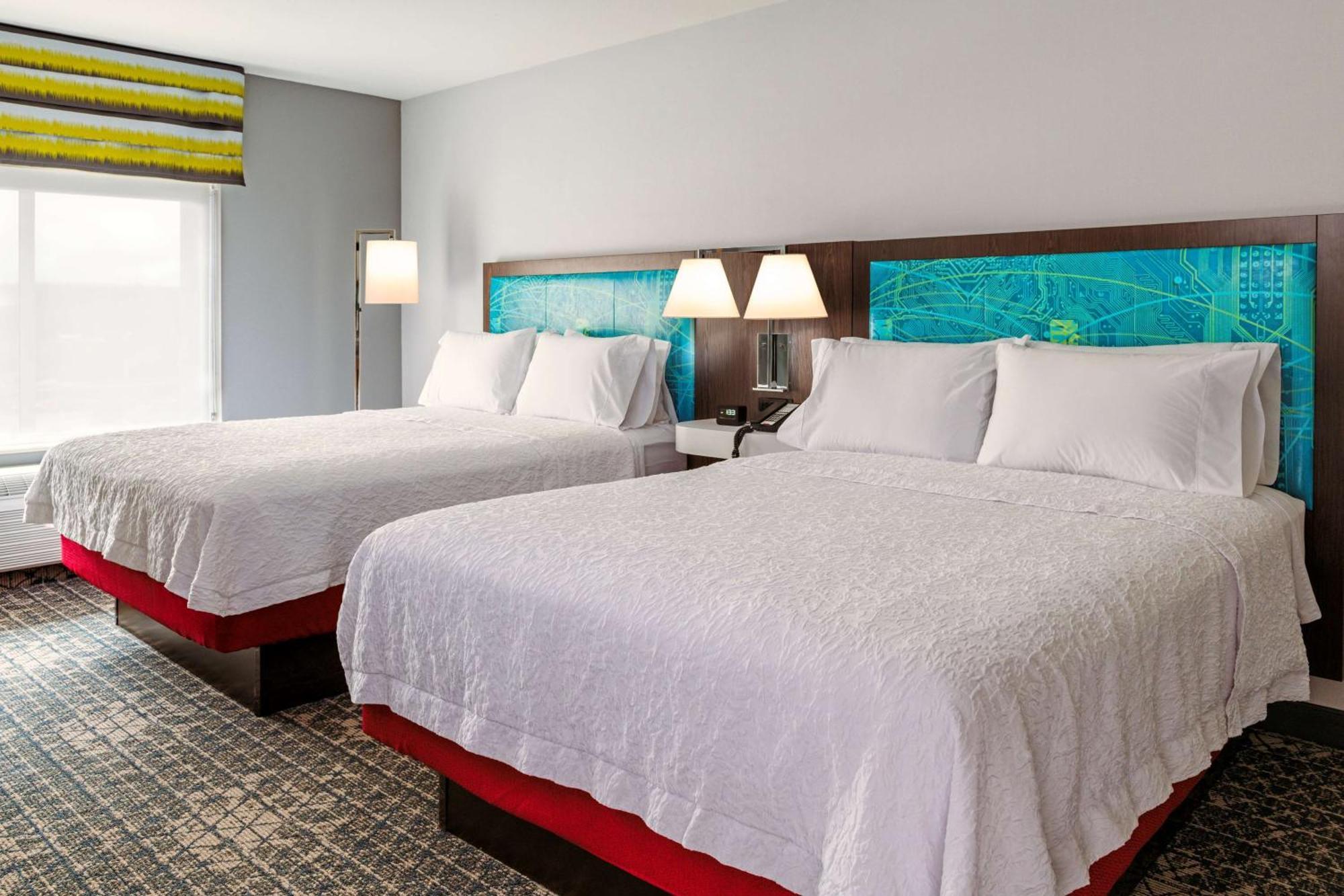 Hampton Inn & Suites Pittsburgh New Stanton Pa Zewnętrze zdjęcie